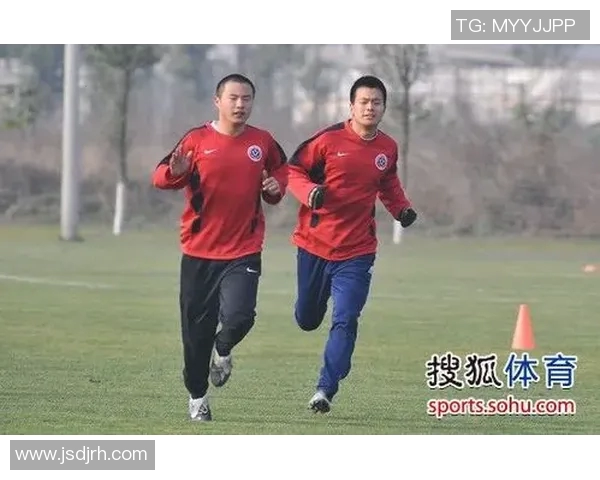 高翔独家采访足球明星揭秘他们的训练生活与职业梦想